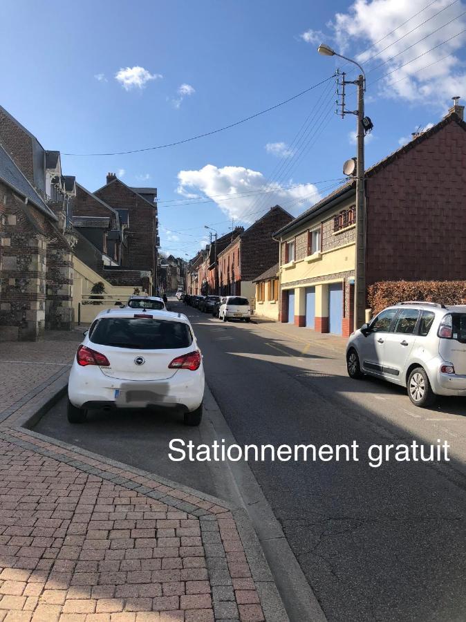 La Parenthese - Maison Treportaise Avec Cour Fermee Le Tréport Exterior photo